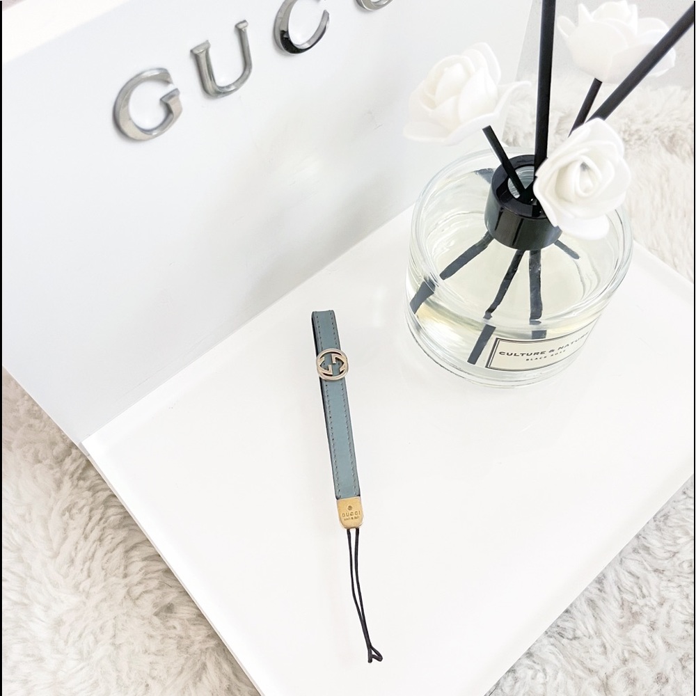 Authentic Gucci Tiffany Blue Patent Leather GG Logo Lanyard / Keychain - Picture 9 of 15